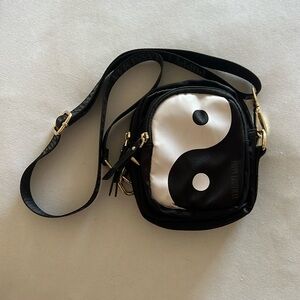 Poppy lissiman yin yang camera bag